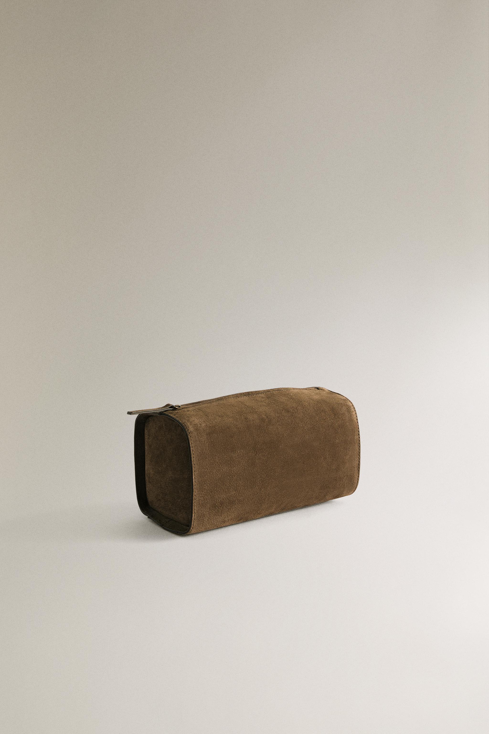 LEATHER MAKEUP BAG